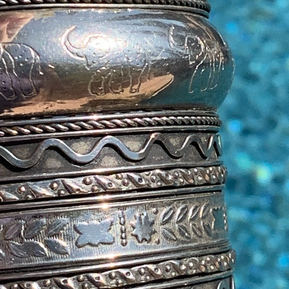 Large Wrist Cuff with Elephant 🐘 Print Made in India - Picture 2 of 6